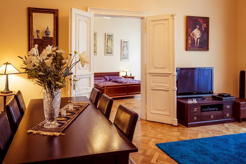 Apartment Vodickova 11 Prague Ngoại thất bức ảnh